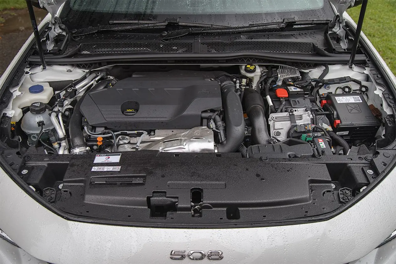 2024-Peugeot-508-II-GT-PHEV.webp