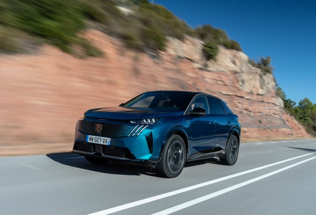 peugeot-3008-iii-e1716839362474.jpeg
